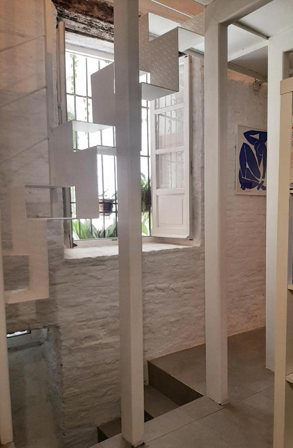 Downtown Loft In A 16Th Century Convent Apartment Севиля Екстериор снимка